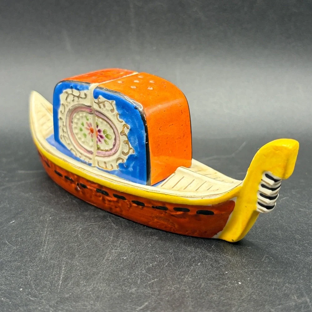 Meiko Vintage Hand Painted Ceramic Gondola Ship Boat Salt & Pepper Shaker, Japan